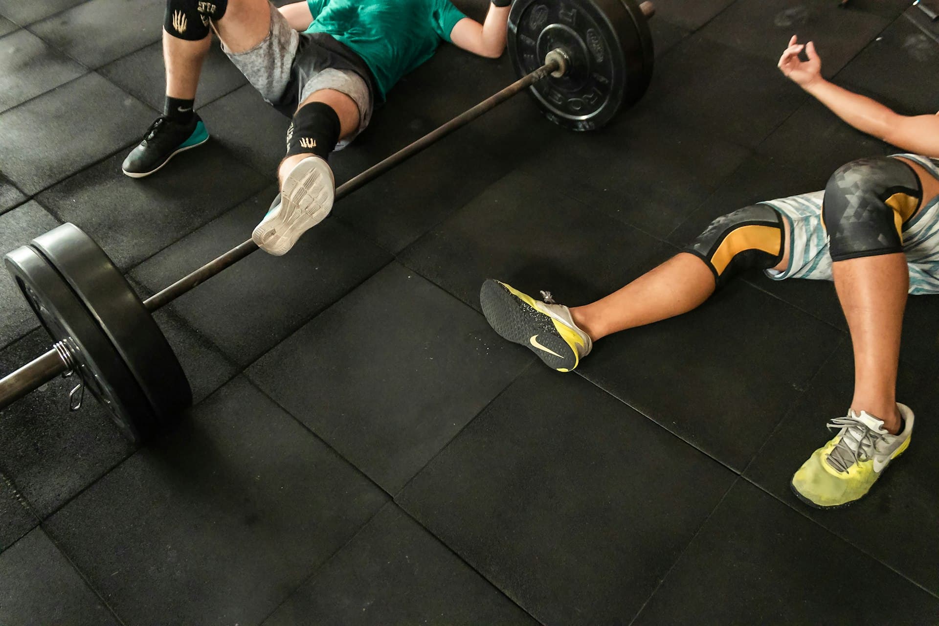 Members training together at Aarvi Gym