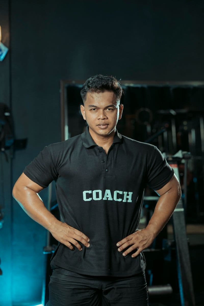 Portrait of Arjun Mehra, Head Trainer & Strength Coach at Aarvi Gym